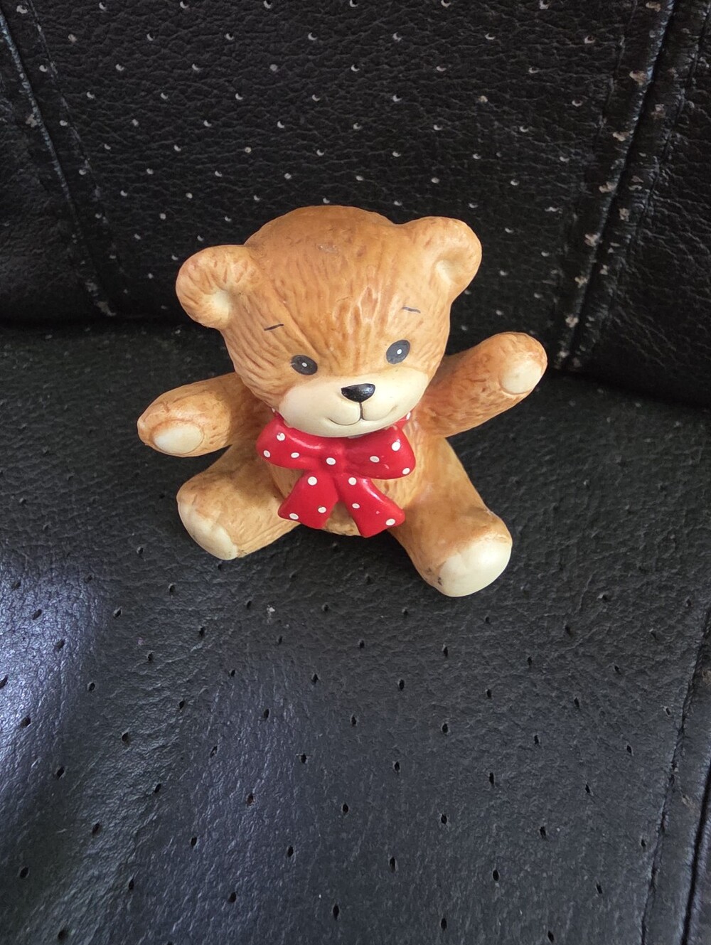 VINTAGE Lucy & Me Baby Bear Enesco Lucy Rigg Red Bow 1982